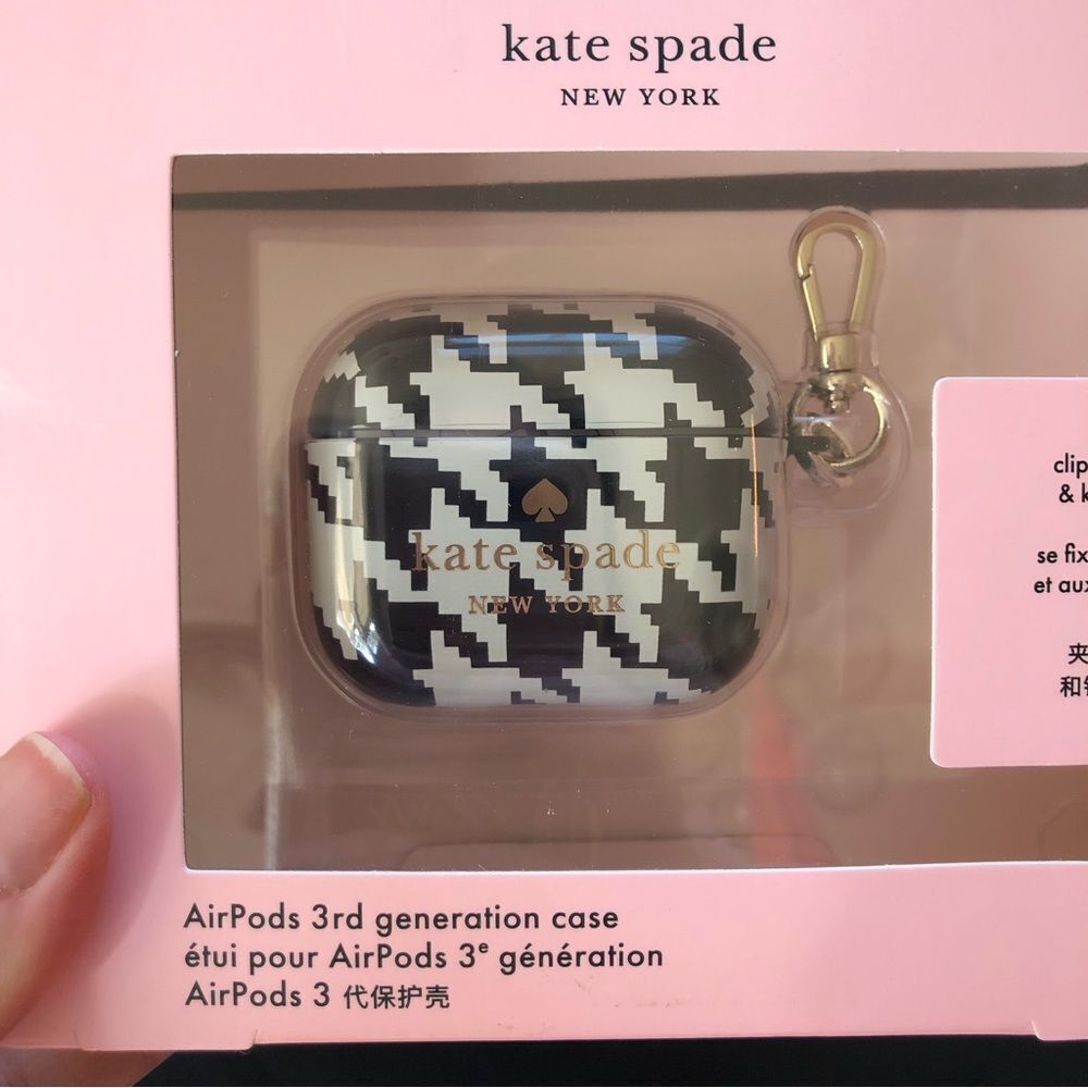 NWT Kate Spade New York AirPods 3rd Generation with Clip
